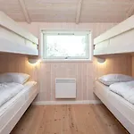 8 Person In Idestrup-by Traum *