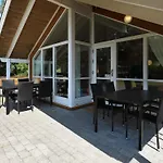 Prázdninový dům 8 Person In Idestrup-by Traum