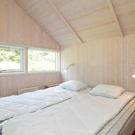 8 Person In Idestrup 度假居 Bøtø By
