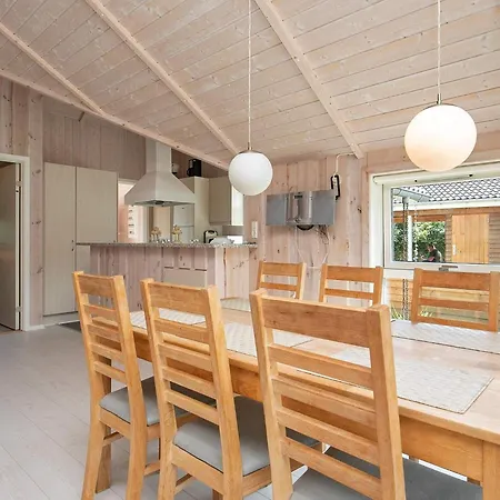 8 Person In Idestrup-by Traum * Bøtø By
